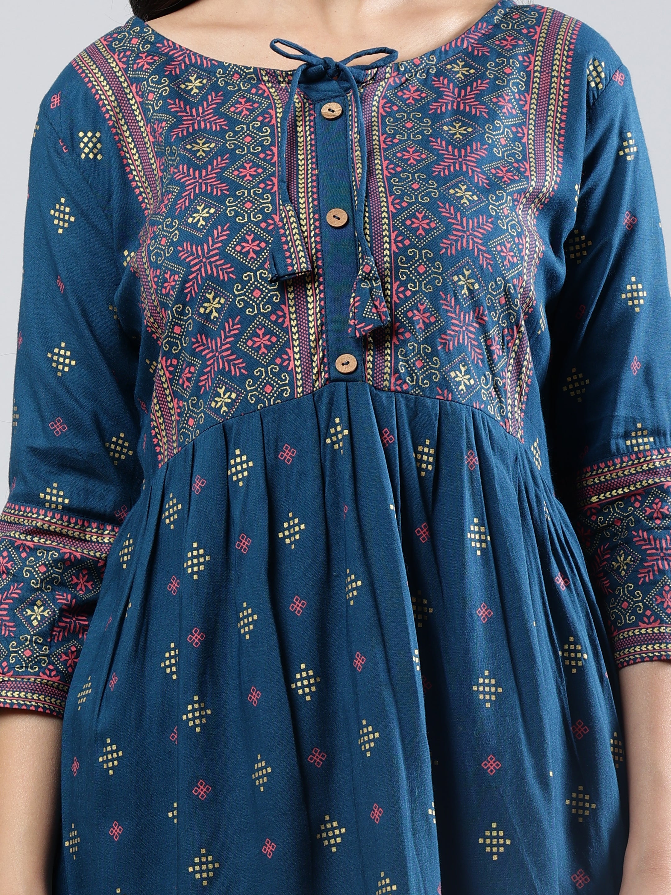 Floral Printed Blue Round Neck Three Quarter Sleeves Top
