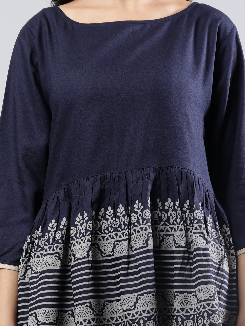 Round Neck Printed three Quarter Sleeves Top