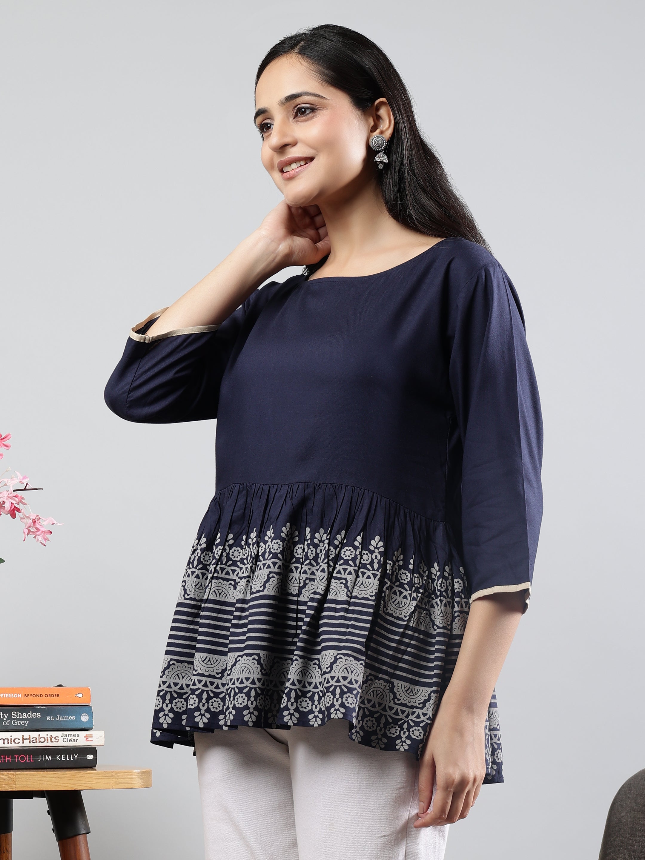 Round Neck Printed three Quarter Sleeves Top