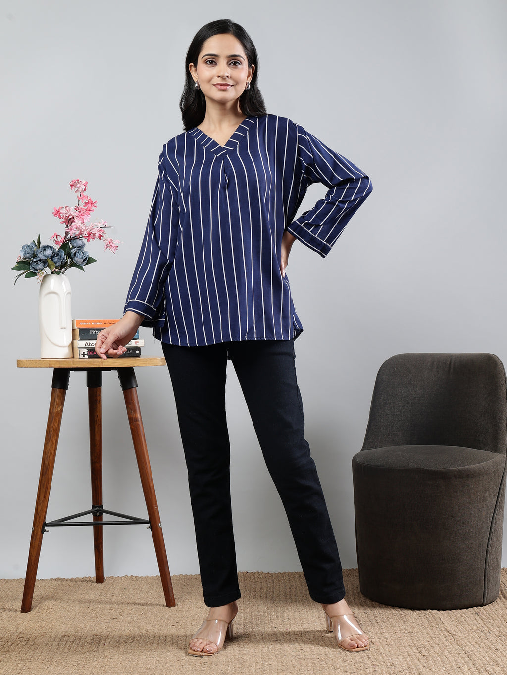 Blue Printed V-Neck Full Sleeve Top