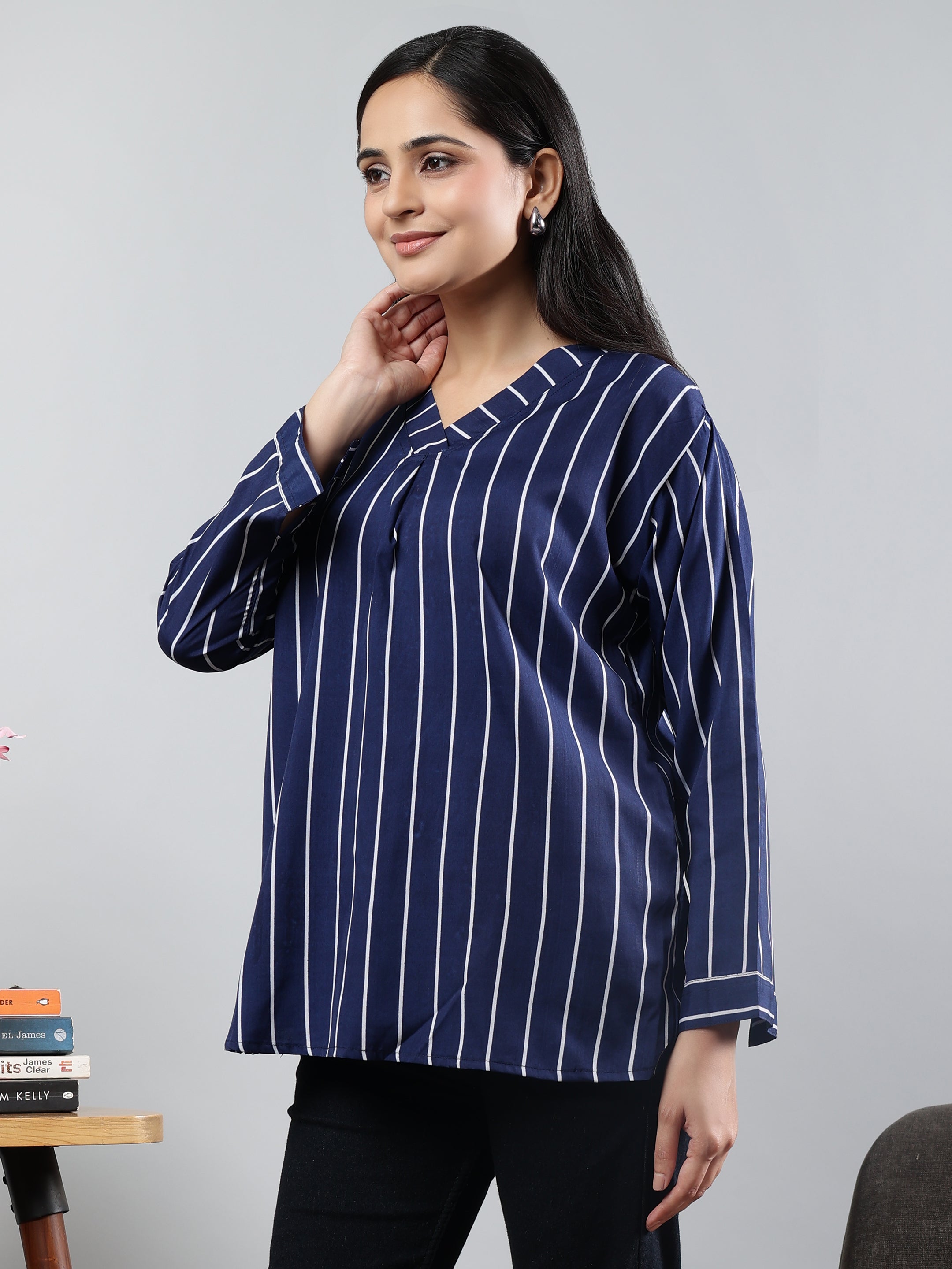 Blue Printed V-Neck Full Sleeve Top