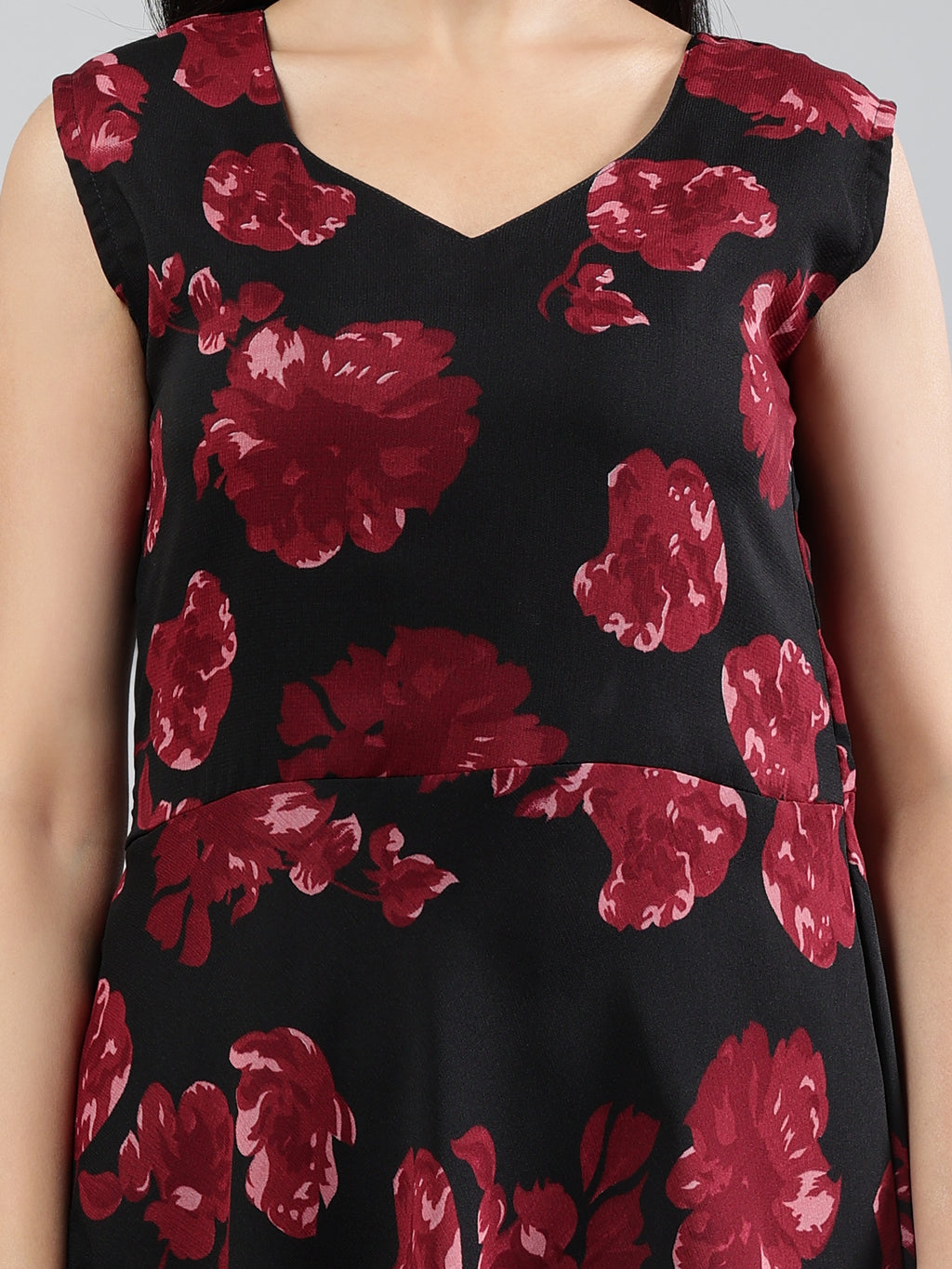 Red Printed V-Neck Sleevless Dress