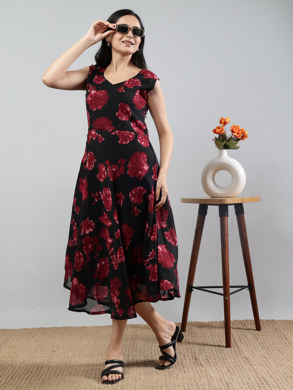 Red Printed V-Neck Sleevless Dress